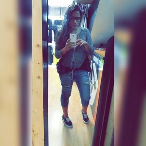 Meet your Posher, Manuela